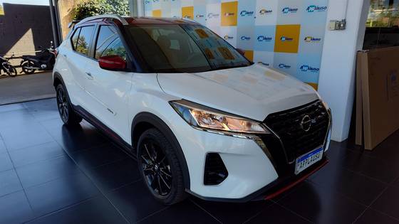 NISSAN KICKS 1.6 16V FLEXSTART XPLAY XTRONIC NISSAN KICKS 1.6 16V FLEXSTART XPLAY XTRONIC
